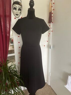 Ann Taylor Black Short-Sleeve Midi Dress